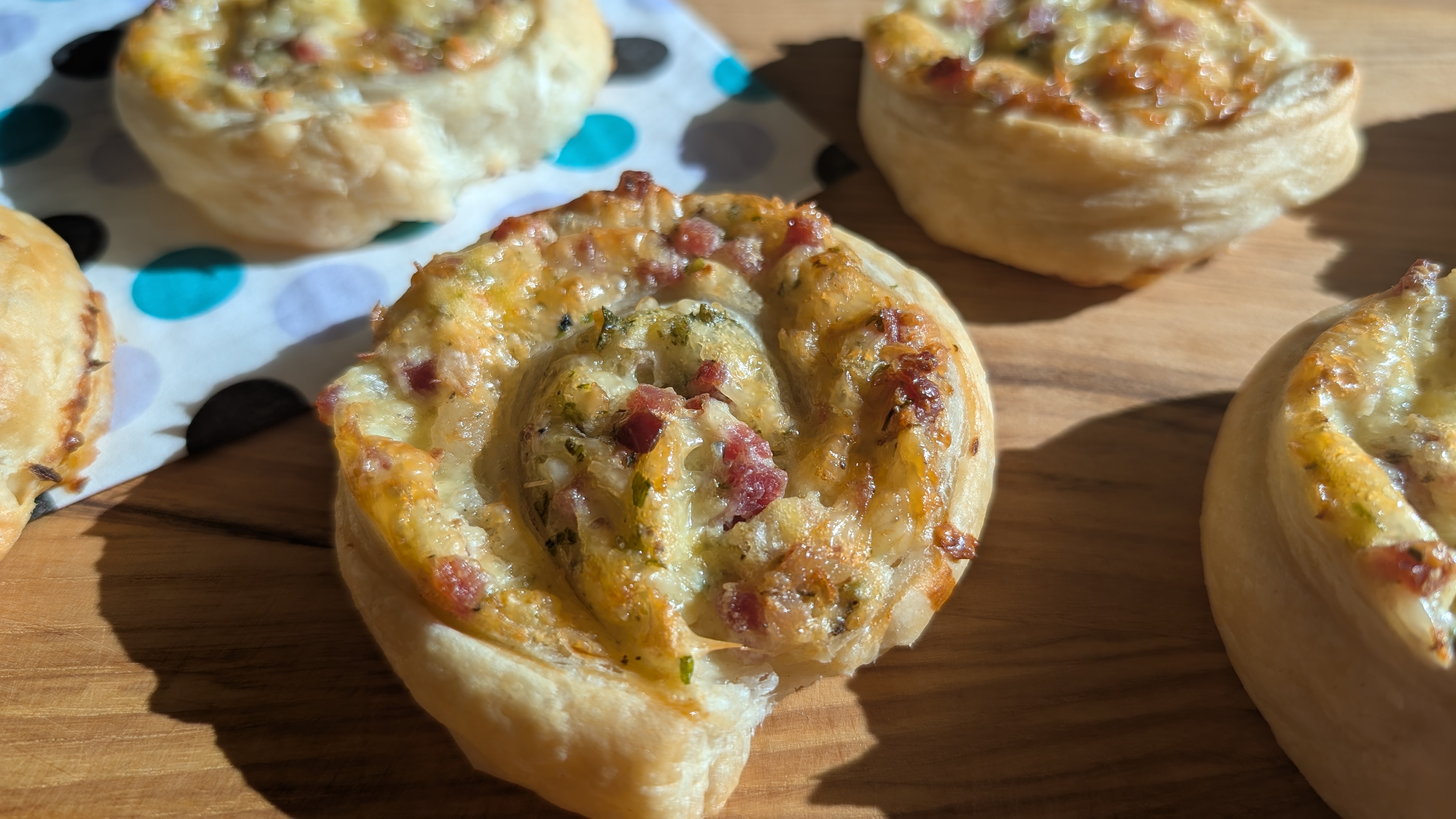 Detailaufnahme einer Pizzaschnecke